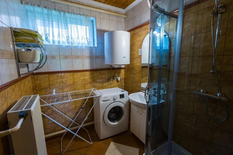 Joli Guesthouse Ordacsehi Экстерьер фото